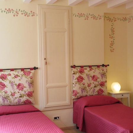 Mimi Apartment Lucca Room photo